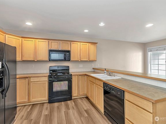 4th image of 6419 6421 54th Avenue NW
