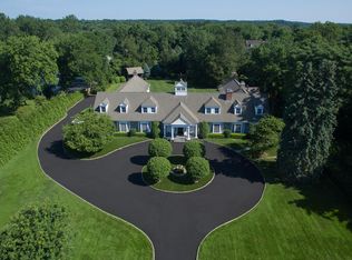 4 Lindsay Dr, Greenwich, CT 06830