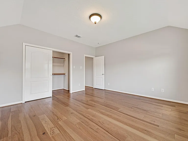 2315 Vinemead Ct — Photo 40