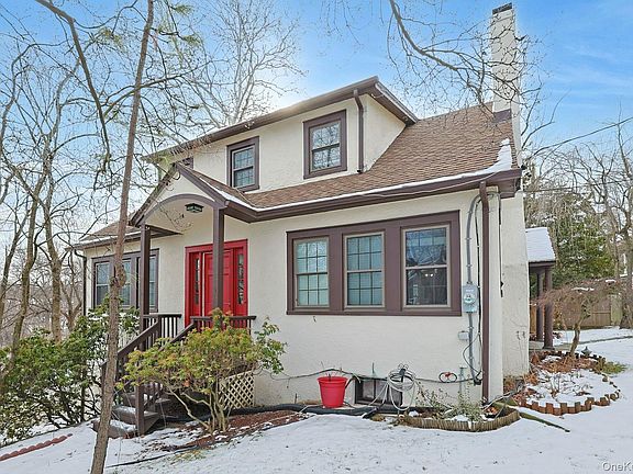 2nd image of 32 Lynwood Road
