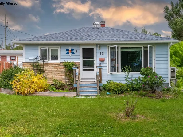 13 Campbells Ln, New Glasgow, NS B2H 2H9