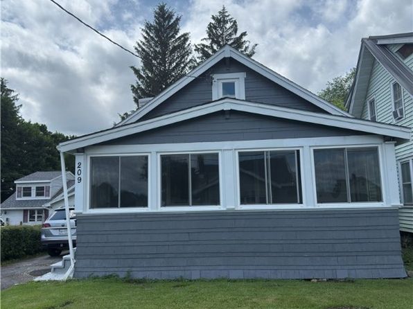 209 Roby Ave