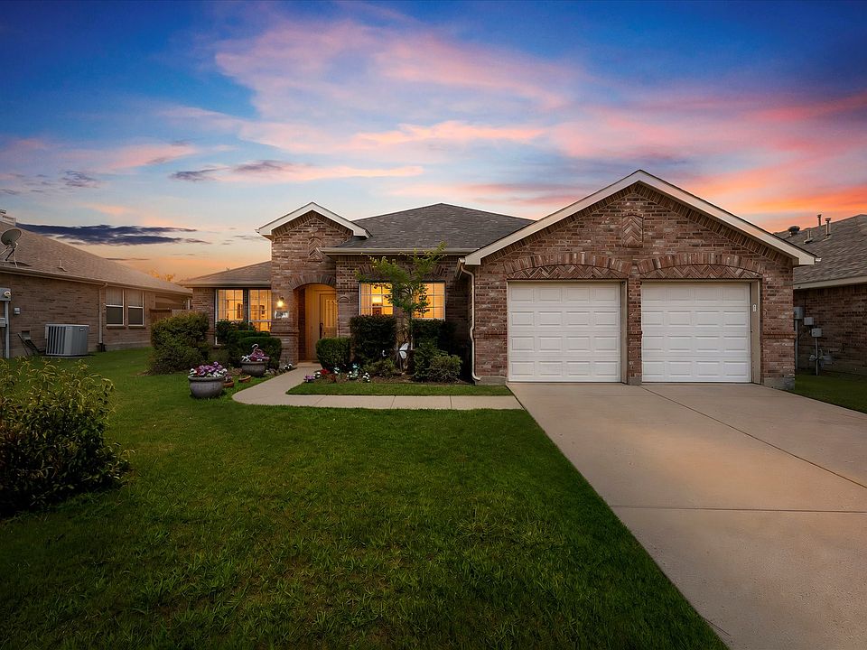 1st image of 308 Creekwood Trl