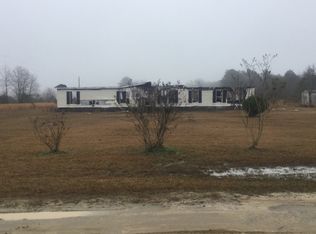 363 Garett Rd, Fairmont, NC 28340