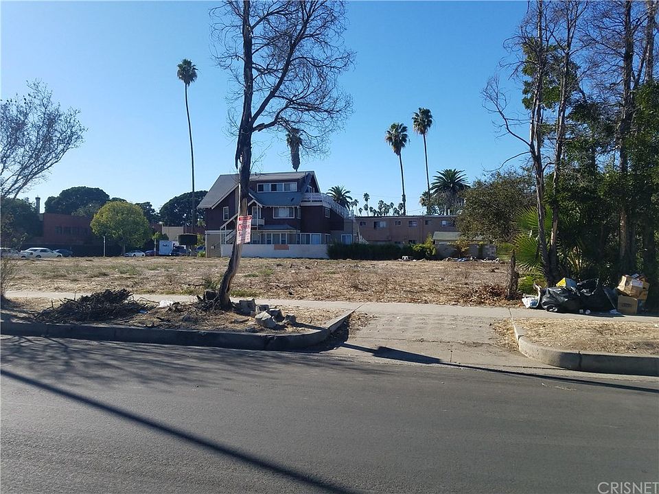 1st image of 2153 W 25th St