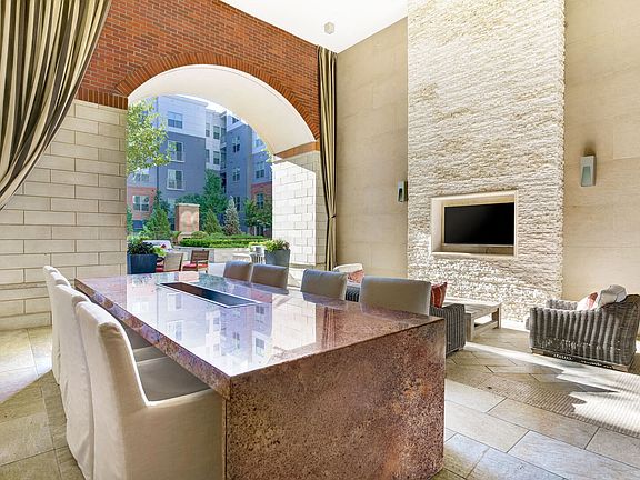 Outdoor Loggia with plenty of space to entertain