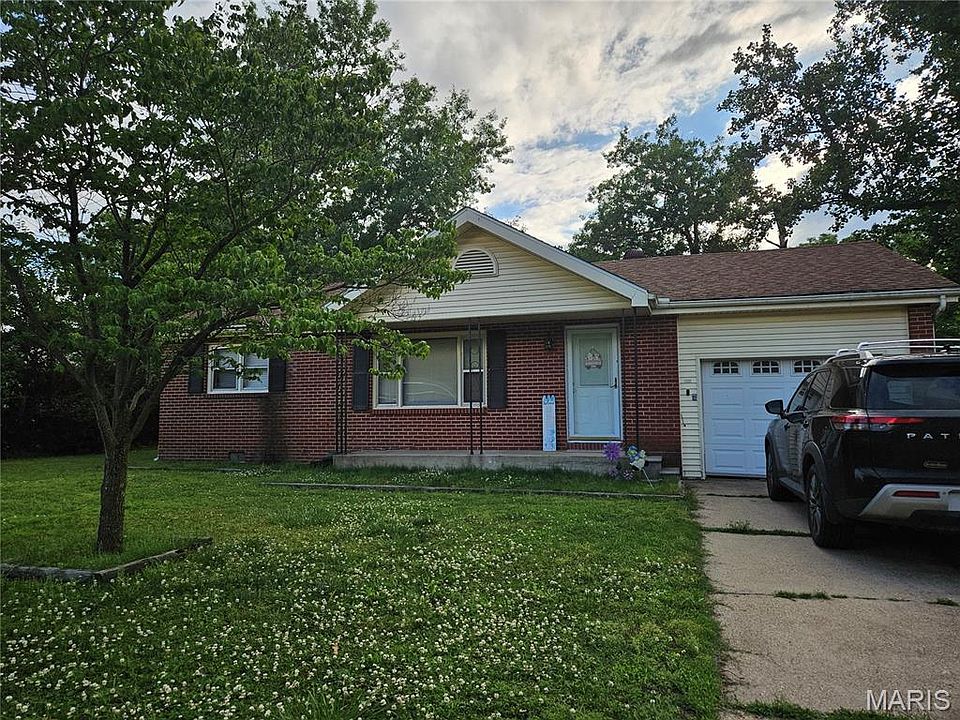1st image of 413 Illinois Ave