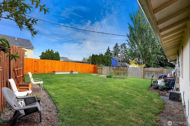 2520 Valencia St #A — Photo 4