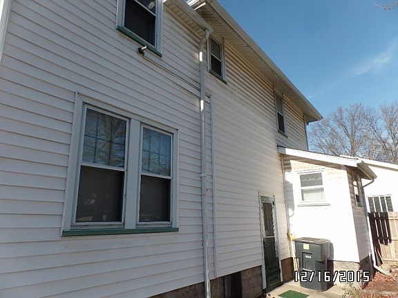 3rd image of 1155 Central Pkwy SE