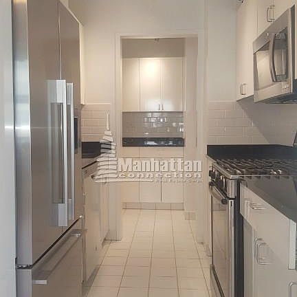 5th image of 420 E 79th St APT 8a