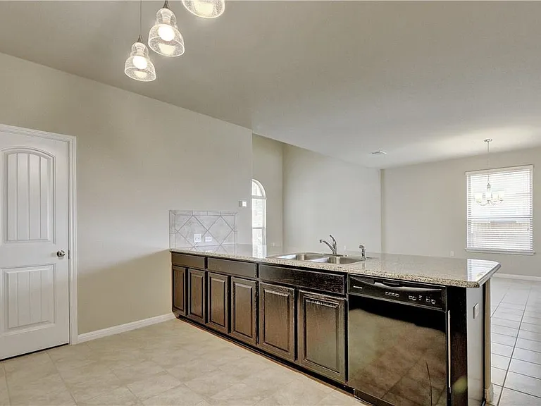 1412 Blake St — Photo 11