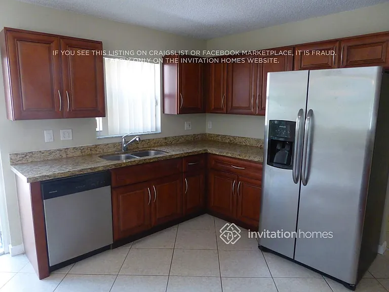 14730 SW 156th Ave — Photo 4