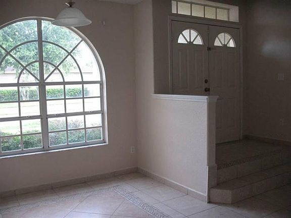 3rd image of 13756 Dornoch Dr