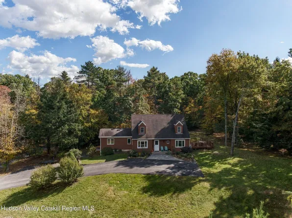 22 Mrs Franks Road, Saugerties, NY 12477