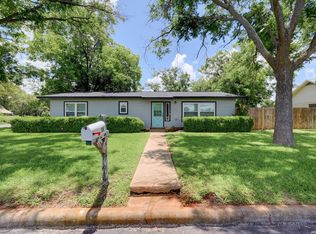 599 E HIGHWAY ST, Fredericksburg, TX 78624