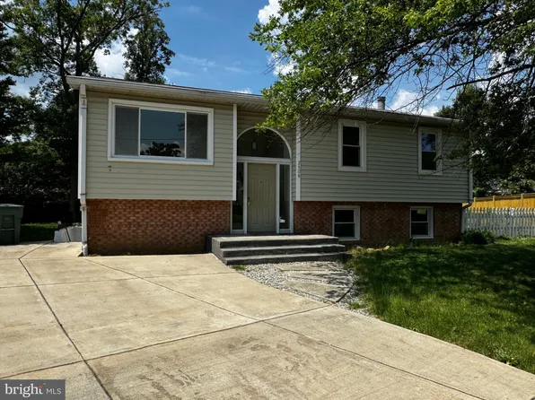 2508 Saint John Pl, Alexandria, VA 22311
