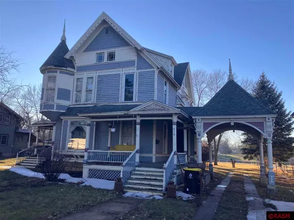 410 2nd Ave SW, Wells, MN 56097