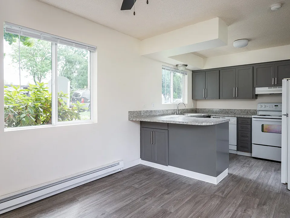 56 Commons | Kitchen