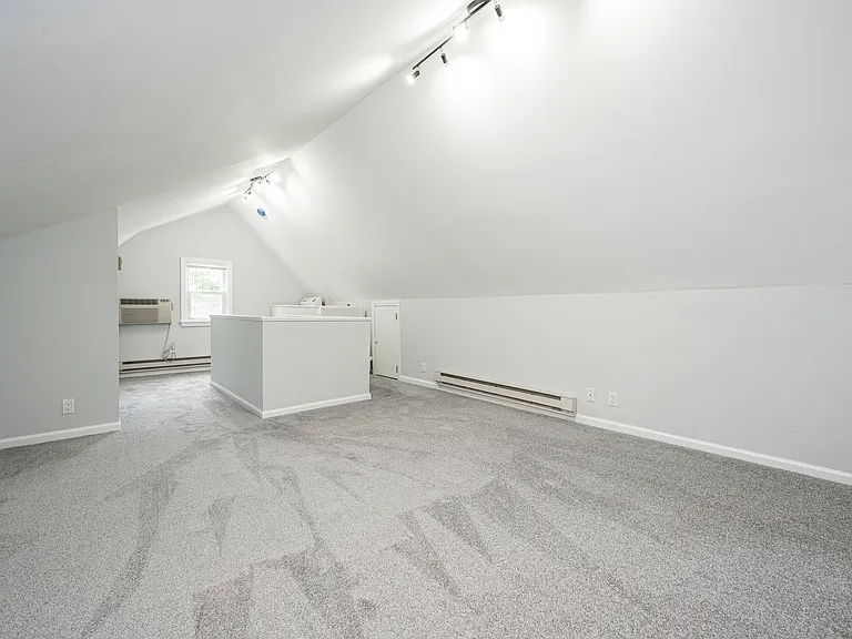 300 Hubbard Ave #2 — Photo 24