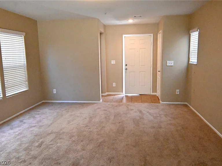 1155 Paradise Garden Dr — Photo 7