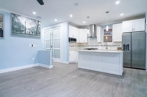 234 Danforth Ave Photo 1