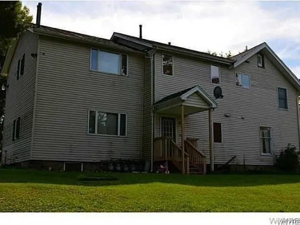 9425 State Rd, Glenwood, NY 14069