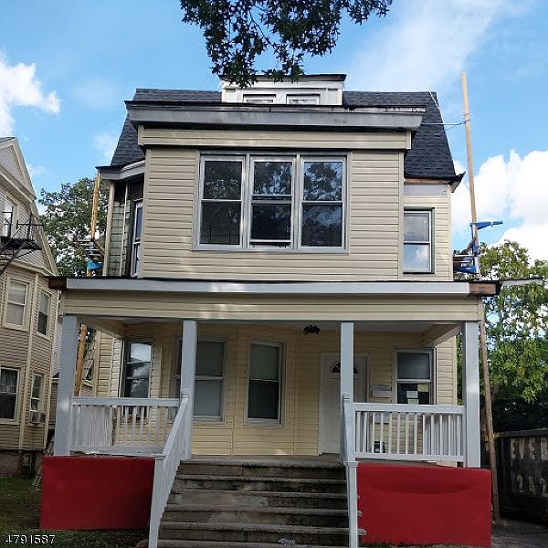 1st image of 20 Carnegie Ave