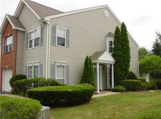 206 Harvest Ln, Monmouth Junction, NJ 08852