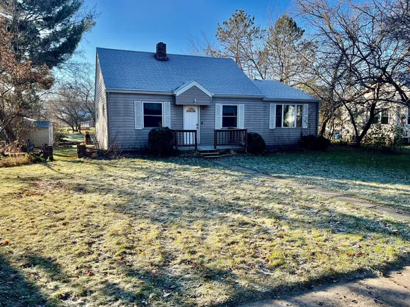 504 Mitchell St, Coleraine, MN 55722