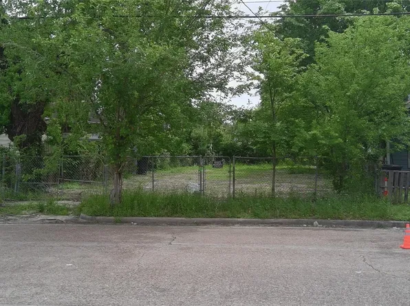 3240 Holman St, Houston, TX 77004