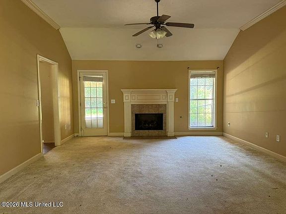 5th image of 607 Southern Oaks Dr
