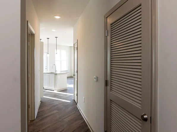 2314 Gathering Square Ct, Fuquay Varina, NC 27526