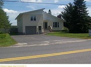 1017 College St, Lewiston, ME 04240