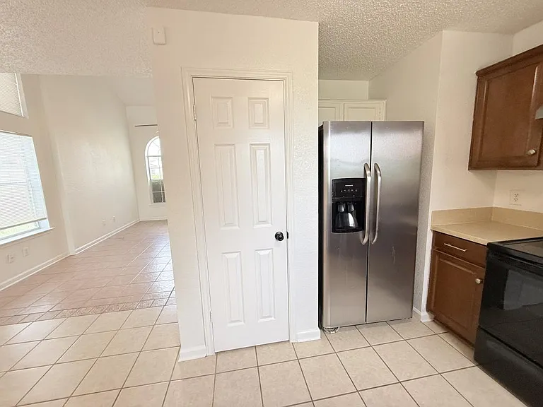 2302 Tracey Ann Ln — Photo 14