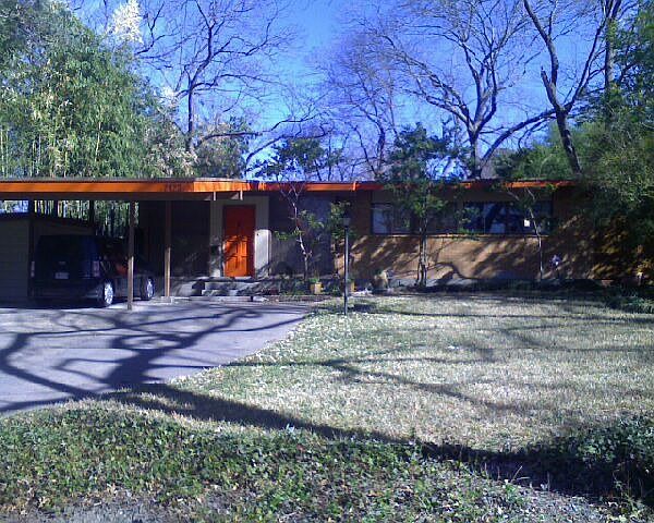 1st image of 2123 Saint Francis Ave