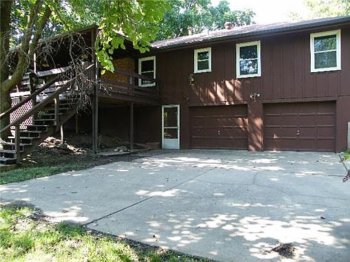 3rd image of 7951 Haskell Ave