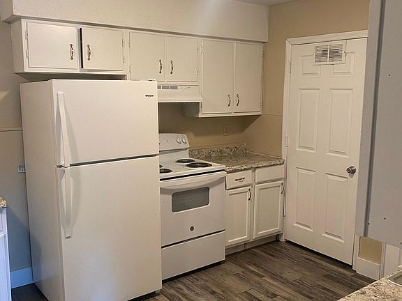 2nd image of 5212 Donlyn Ln #B