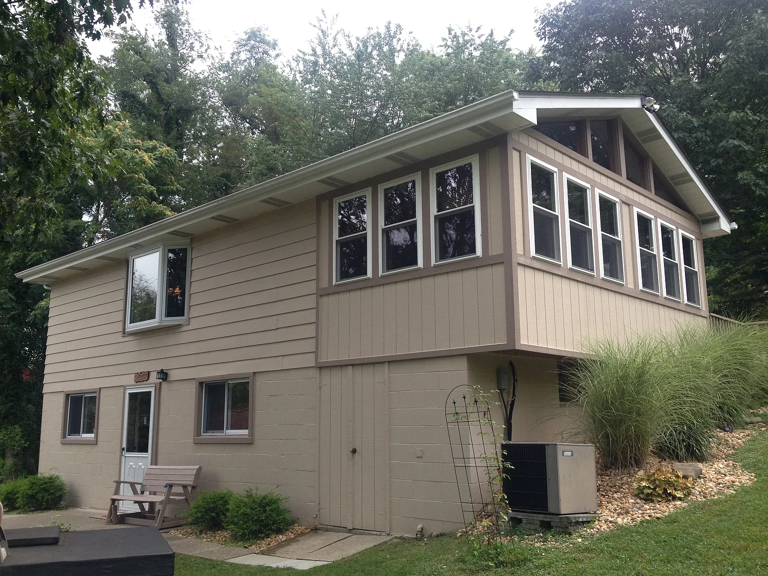 150 Beaver Rd photo 1
