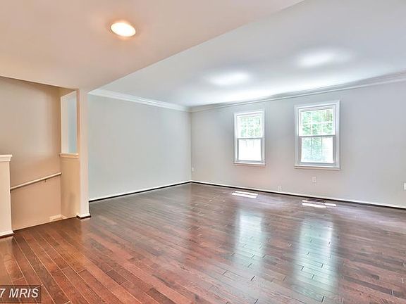 2nd image of 1810 Foxdale Ct #132