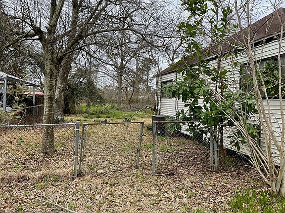 2nd image of 919 N 14th St