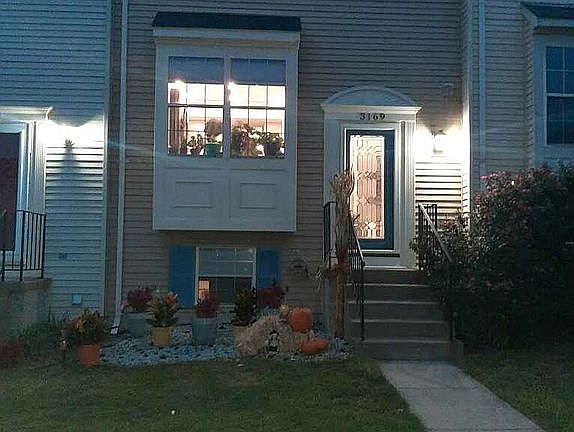 3rd image of 3169 Antrim Cir