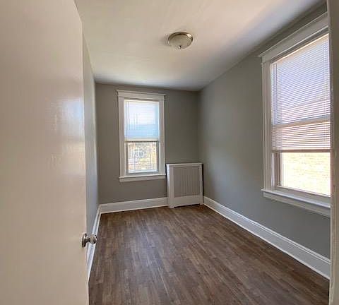 4th image of 68-20 78th St #2