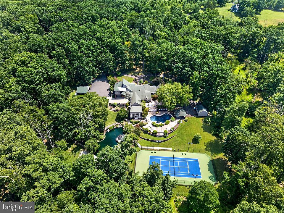 1st image of 2094 Aquetong Rd