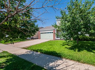 5247 Kittredge St, Denver, CO 80239