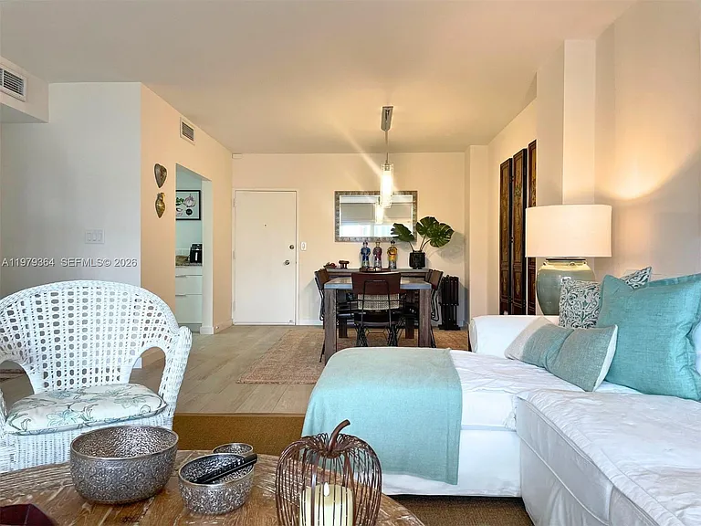 500 Bayview Dr #1123 — Photo 5