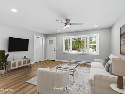 10 Woodbury Court, Toms River, NJ, 08757