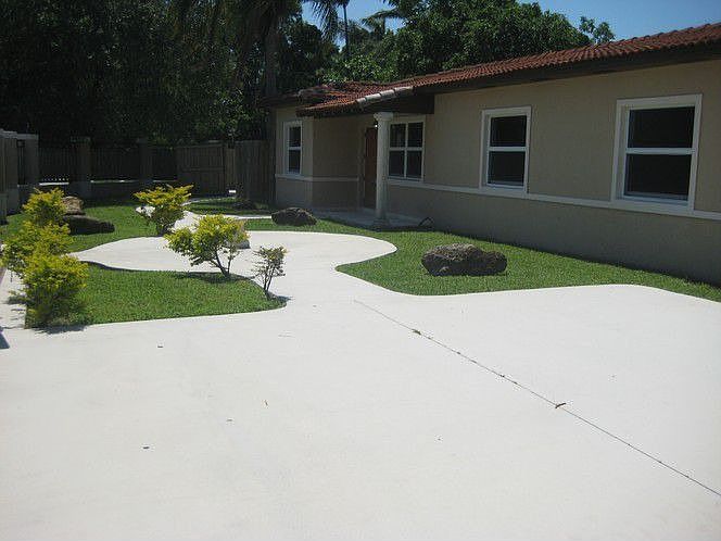 2nd image of 6787 SW 53rd St
