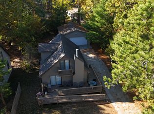 1733 N Lakeview Dr, Mears, MI 49436