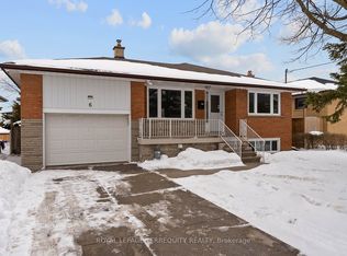 6 Peacham Cres, Toronto, ON M3M 1S1