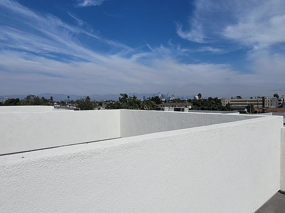 3rd image of 3916 Brighton Ave